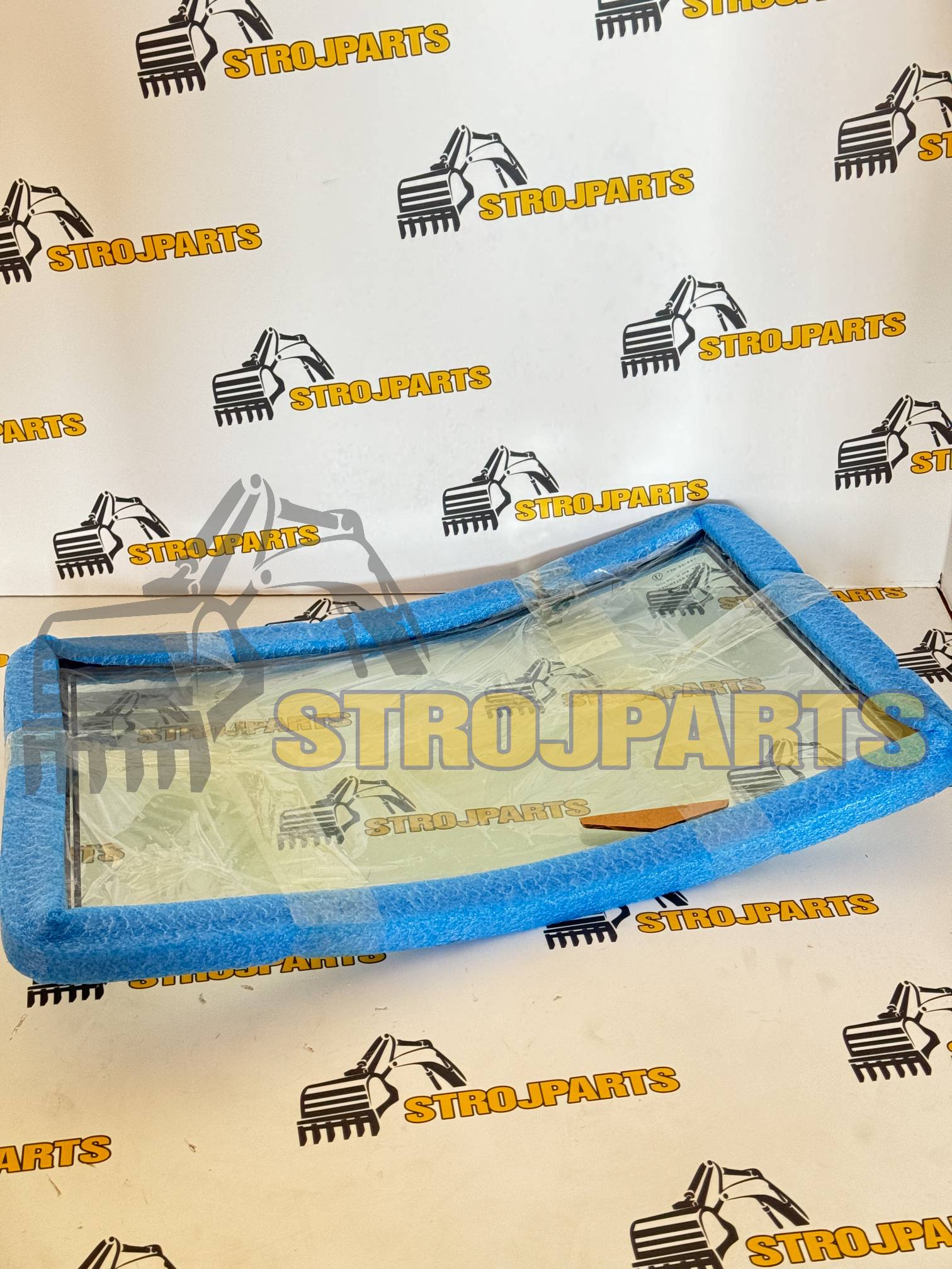 SKLO SPODNÍ ČELNÍ LH JCB