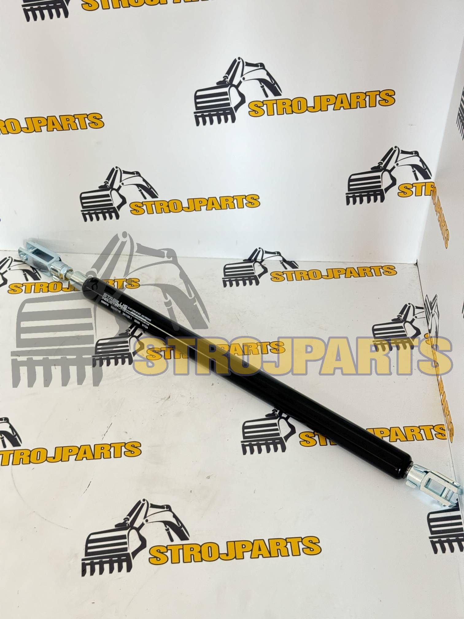 PLYNOVÁ VZPĚRA KAPOTY