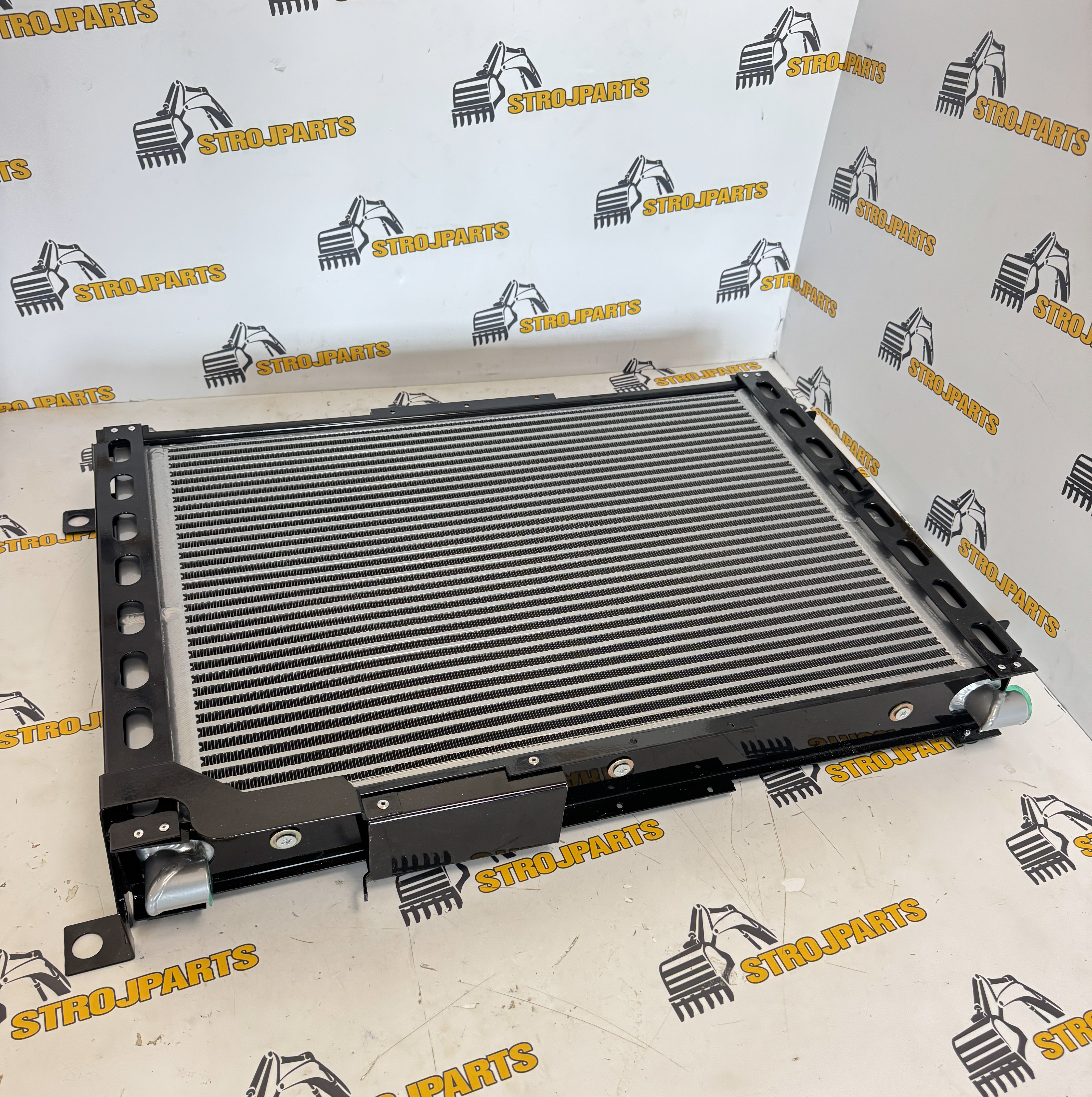 OLEJOVÝ CHLADIČ T4 JCB – 333/E0033