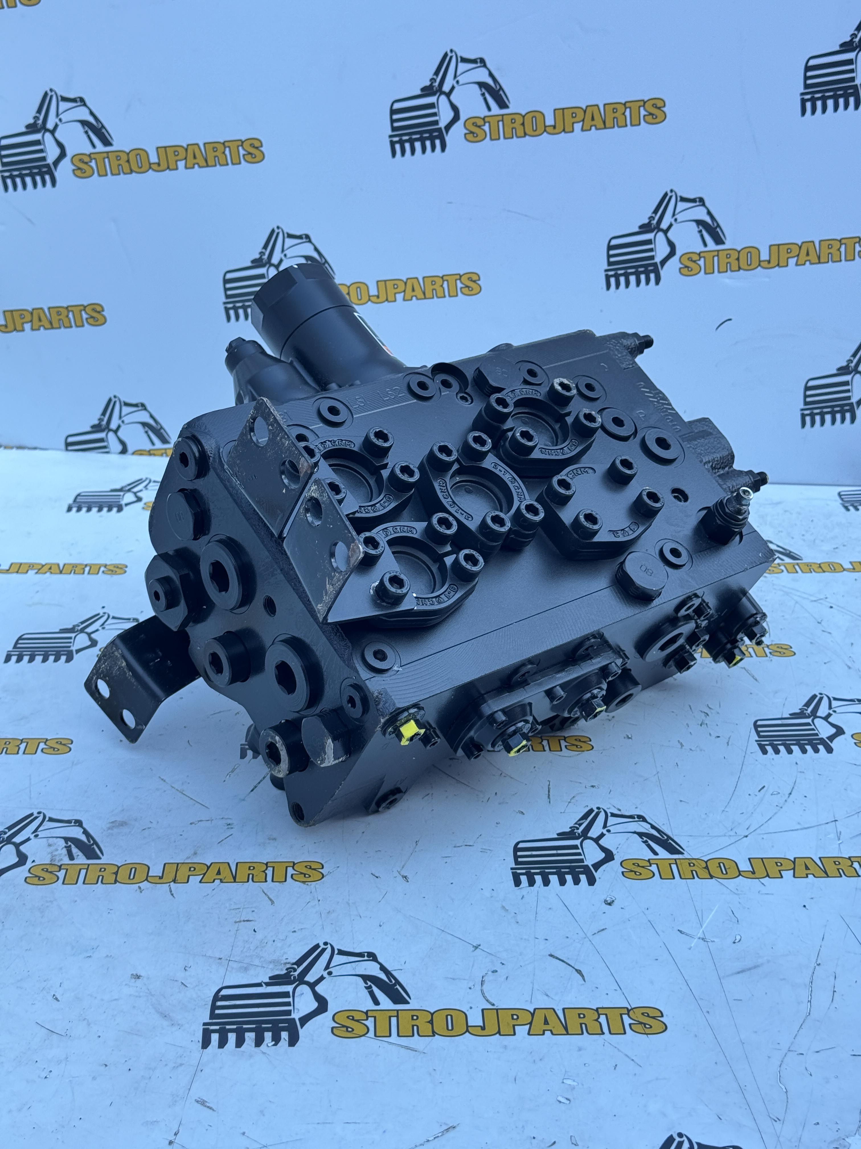 Rozvaděč hydrauliky M250LS-3-3307A – 332/V1133