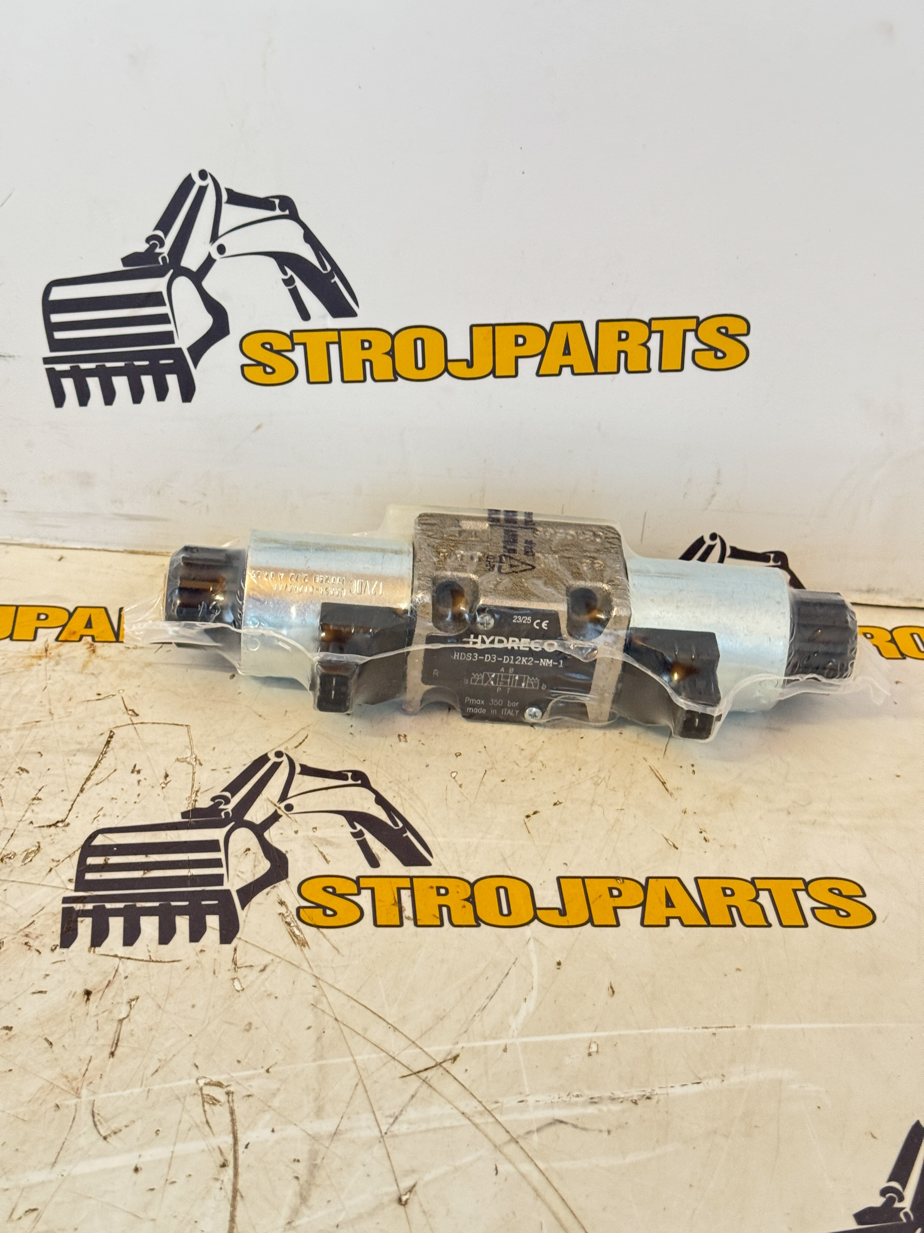 ELEKTROMAGNETICKÝ VENTIL KPL – 25/104700 JCB – fotografie 2