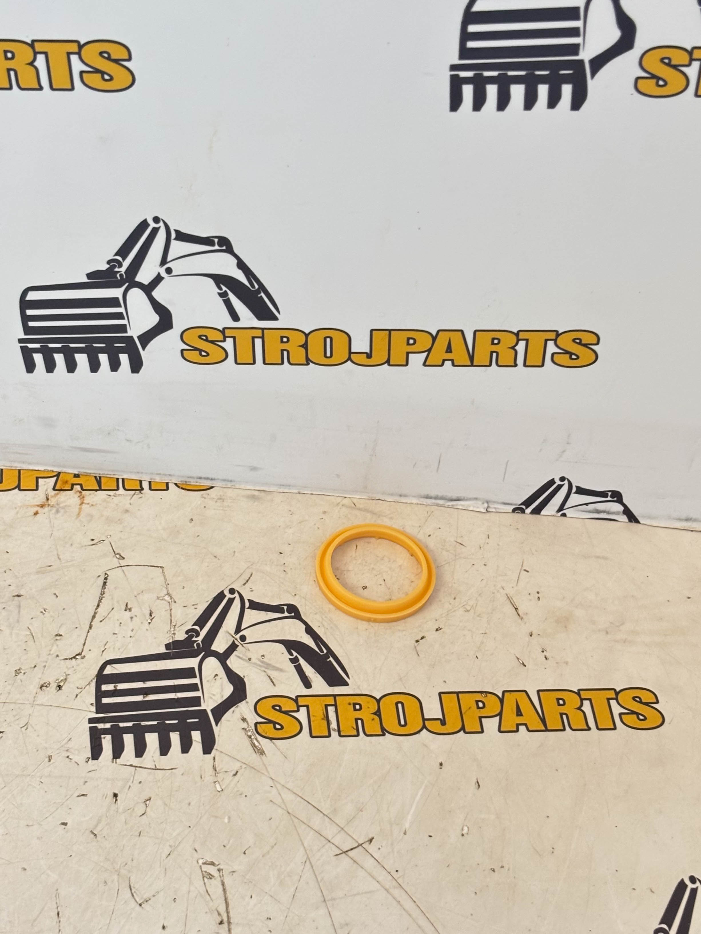 STÍRACÍ KROUŽEK PÍSTNICE 6690707 BOBCAT