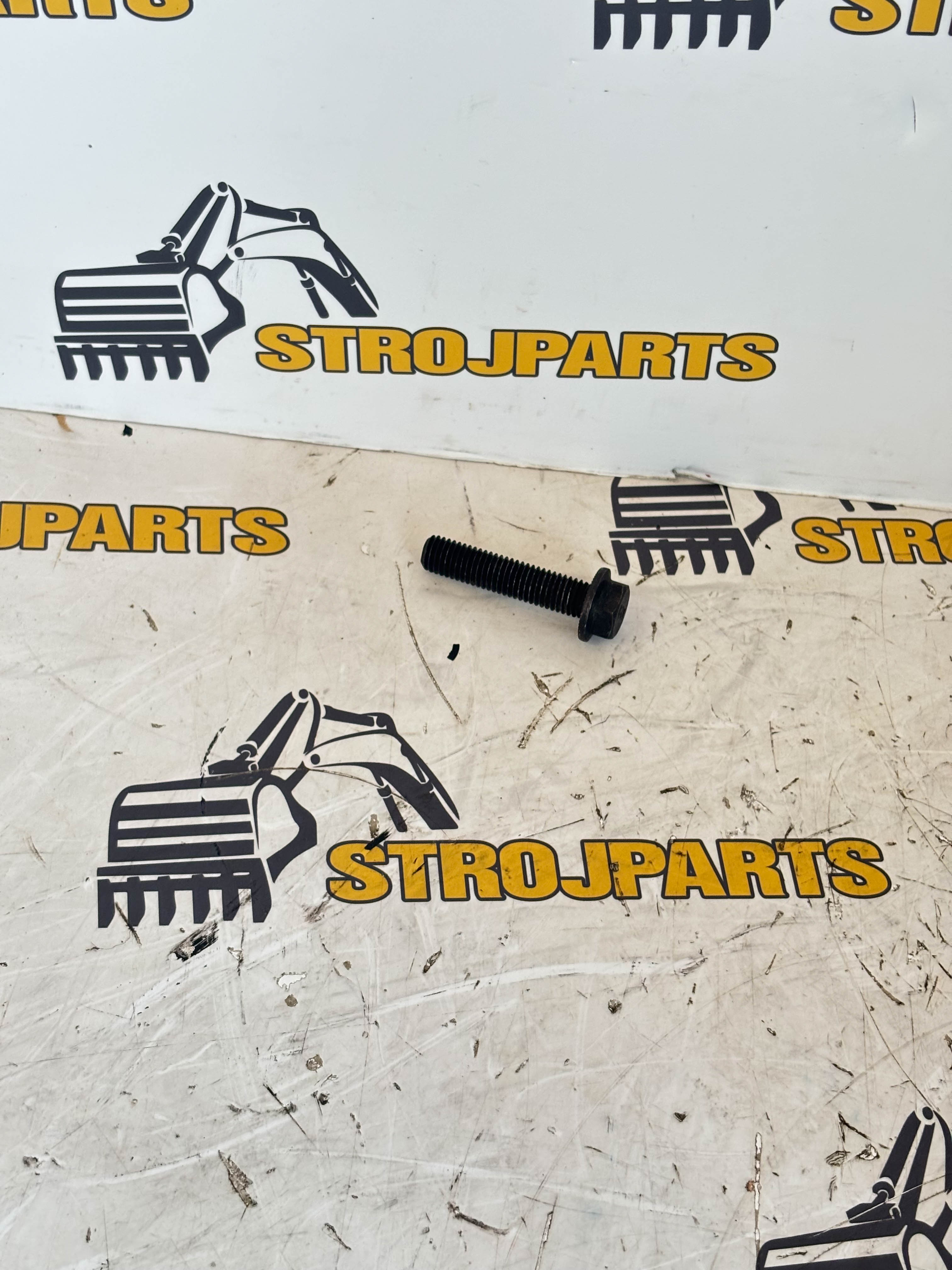 ŠROUB 826/01435 JCB