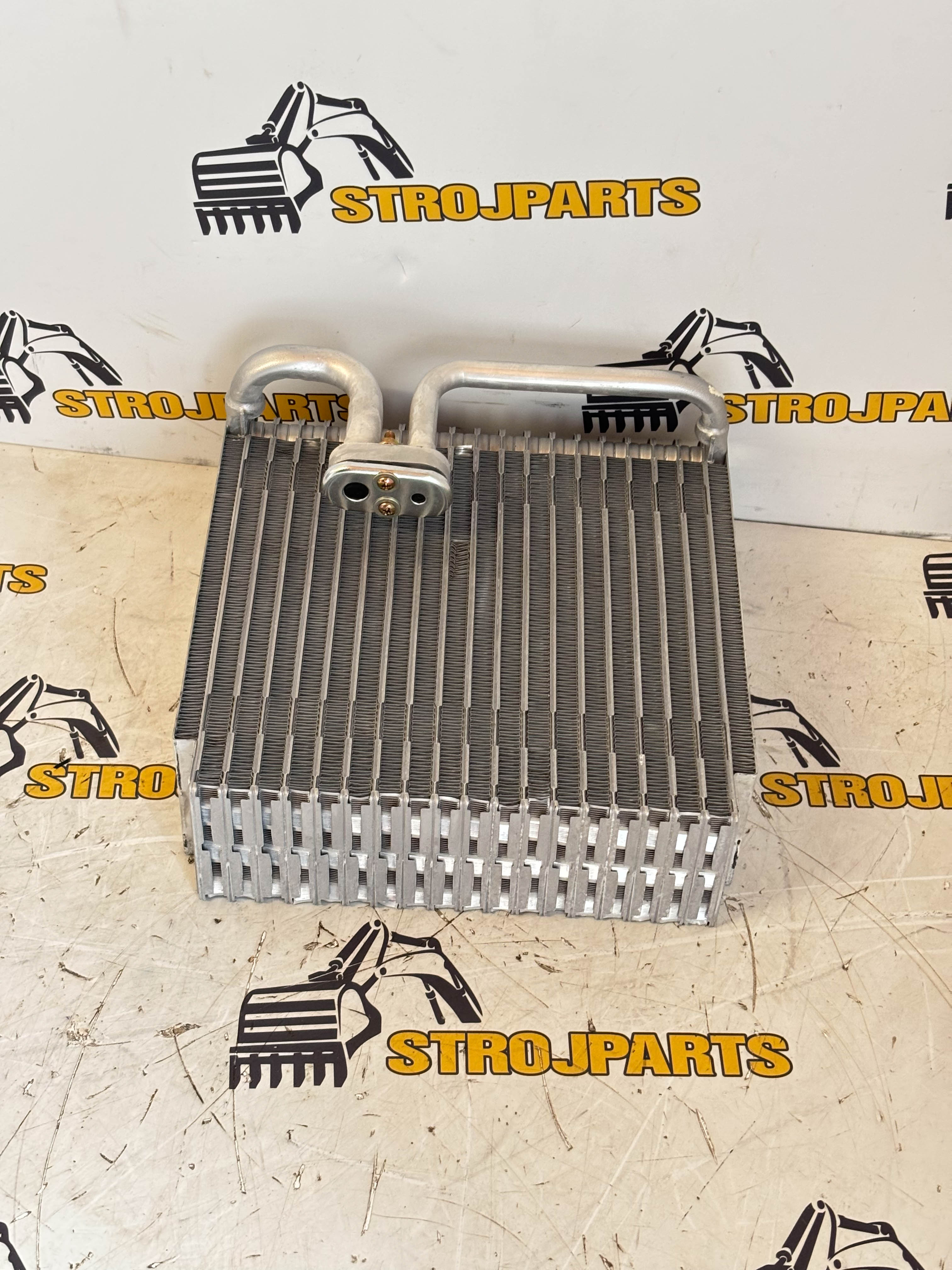 VÝPARNÍK KLIMATIZACE 11N6-90790 HYUNDAI