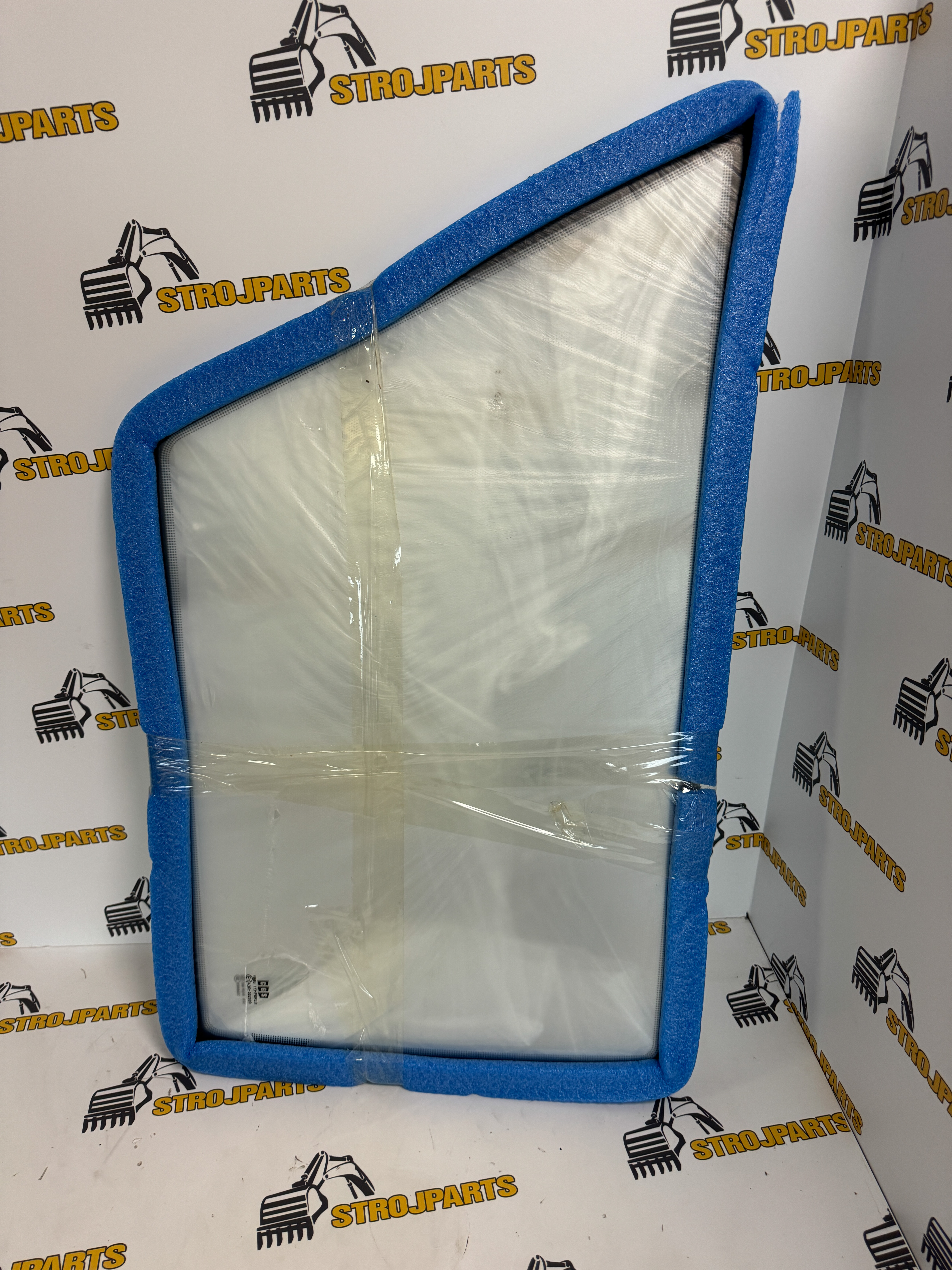 SKLO BOČNÍ RH SPODNÍ JCB