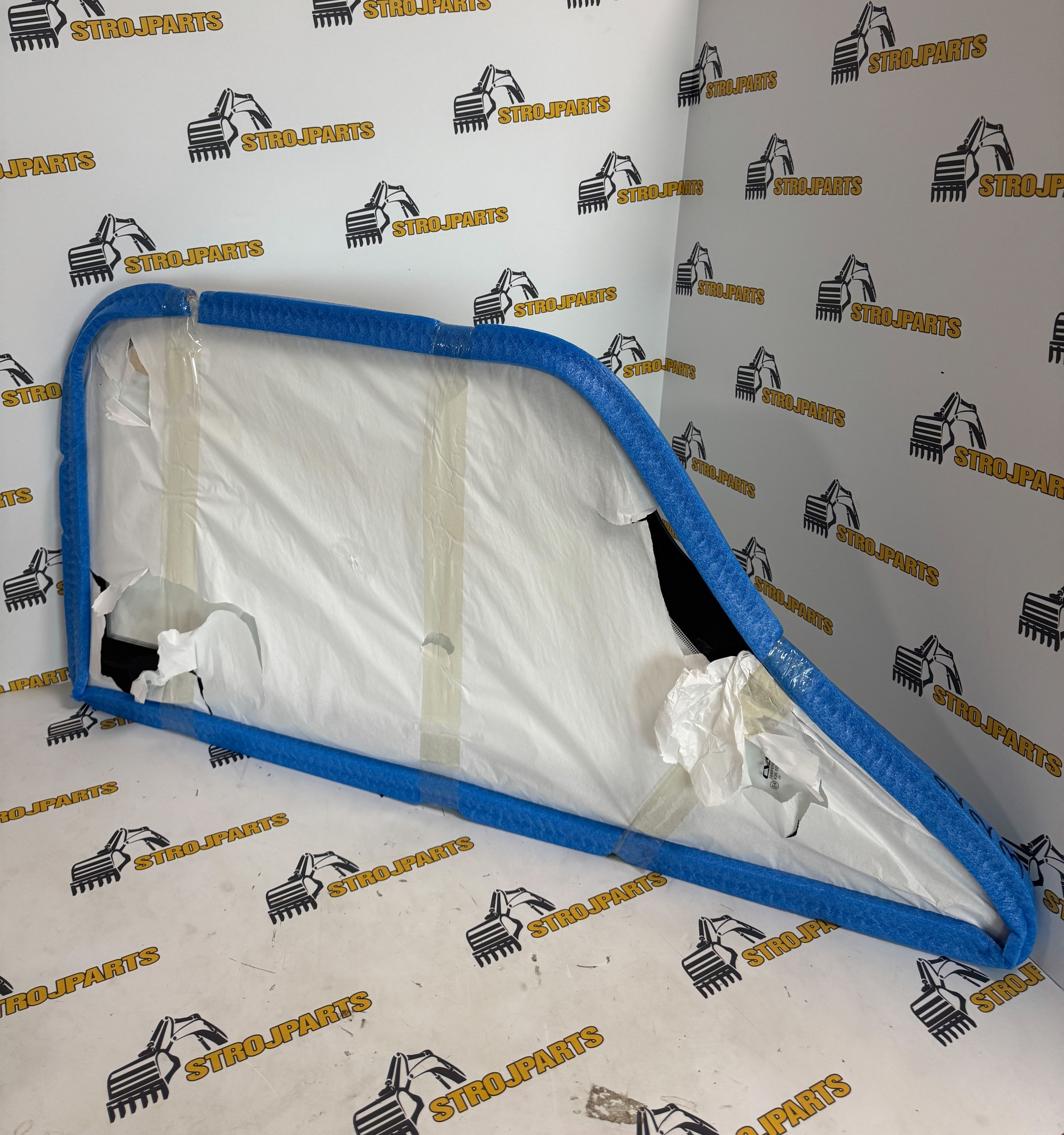 SKLO DVEŘÍ LEVÉ TVRZENÉ BEZBARVÉ SE SÍTOTISKEM CAT