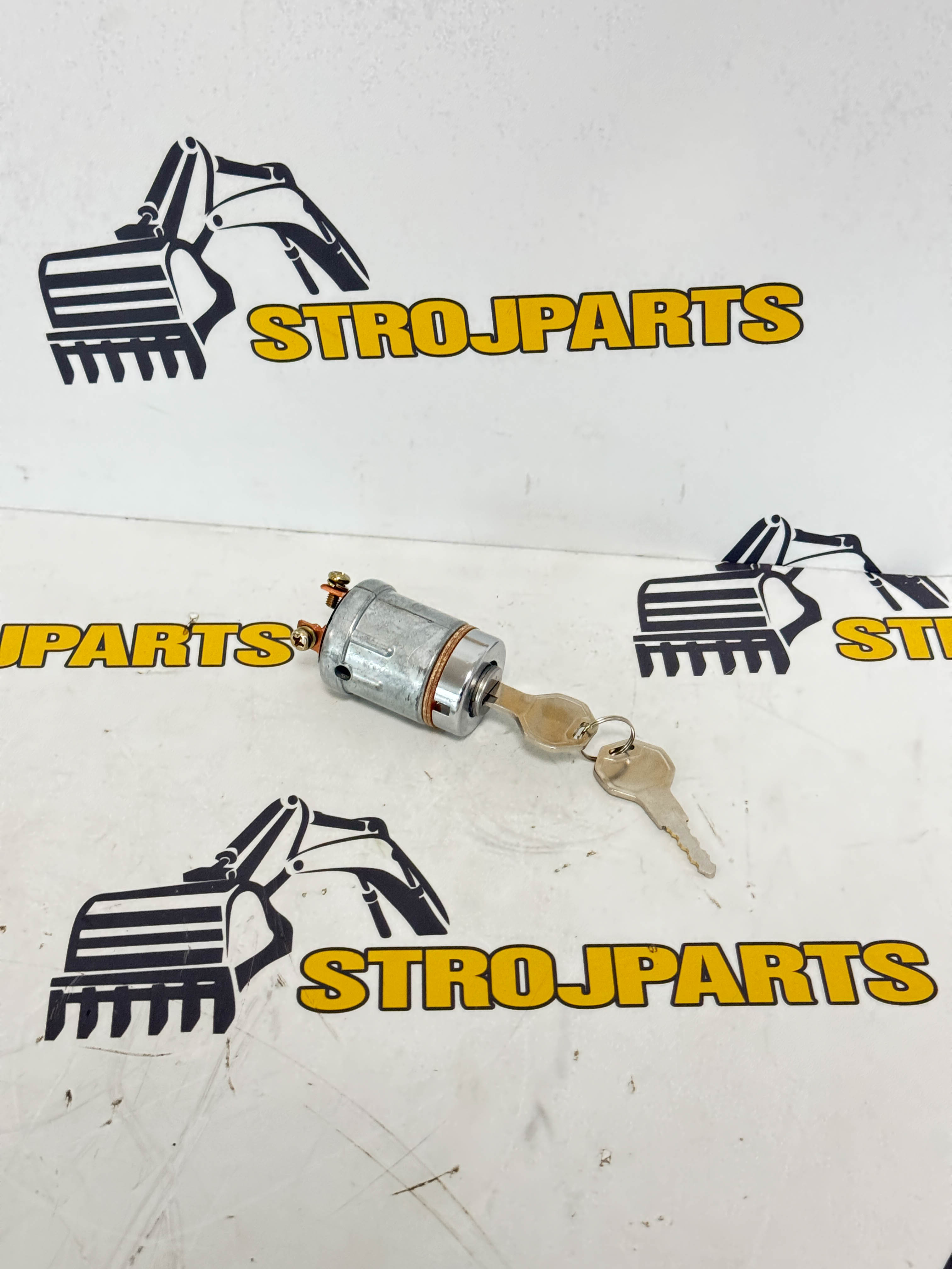 SPÍNACÍ SKŘÍNKA ZTS UNC060