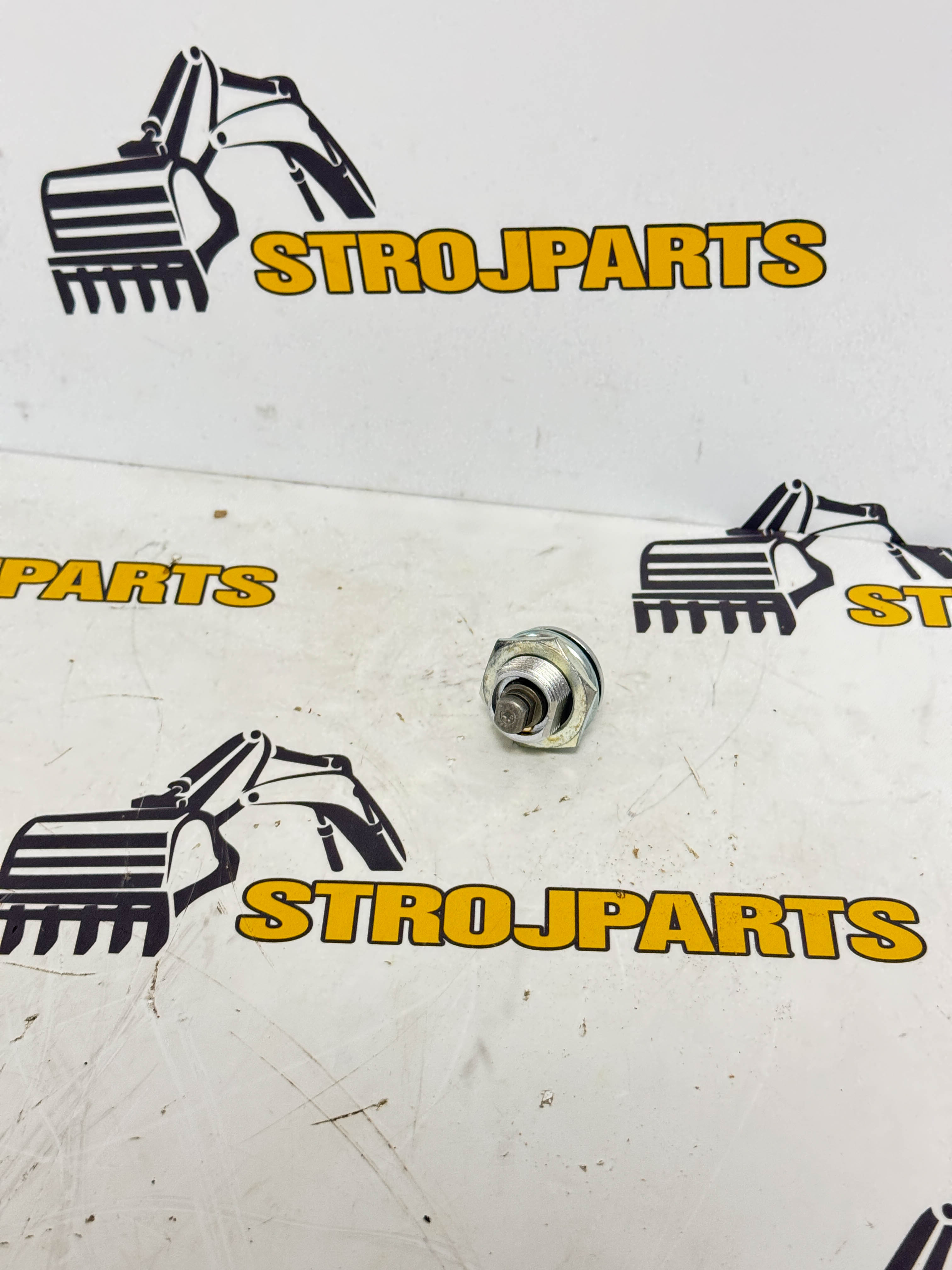 ZÁMEK KAPOTY PC58MR-5