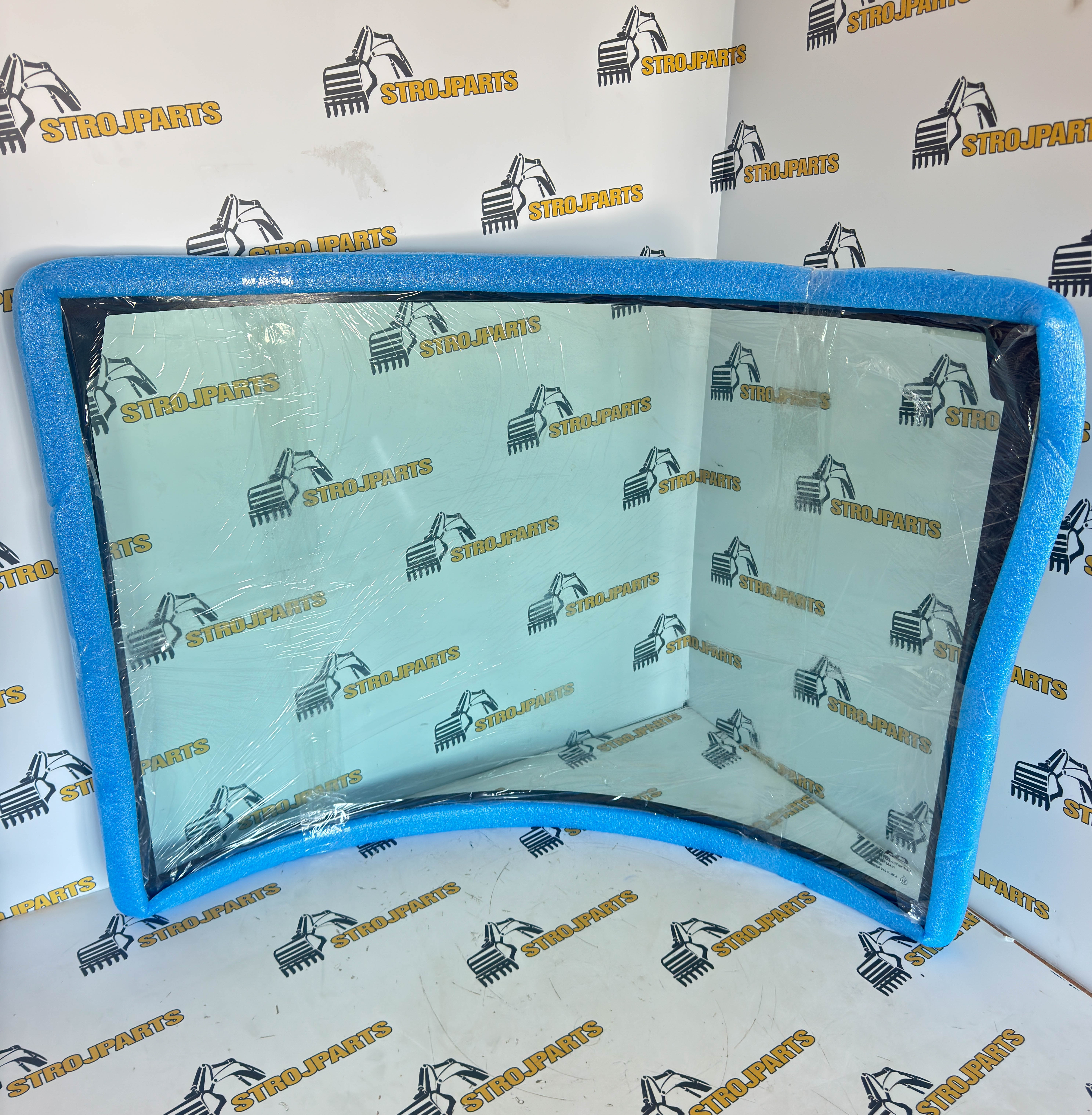 ZADNÍ SKLO LAMINOVANÉ YANMAR