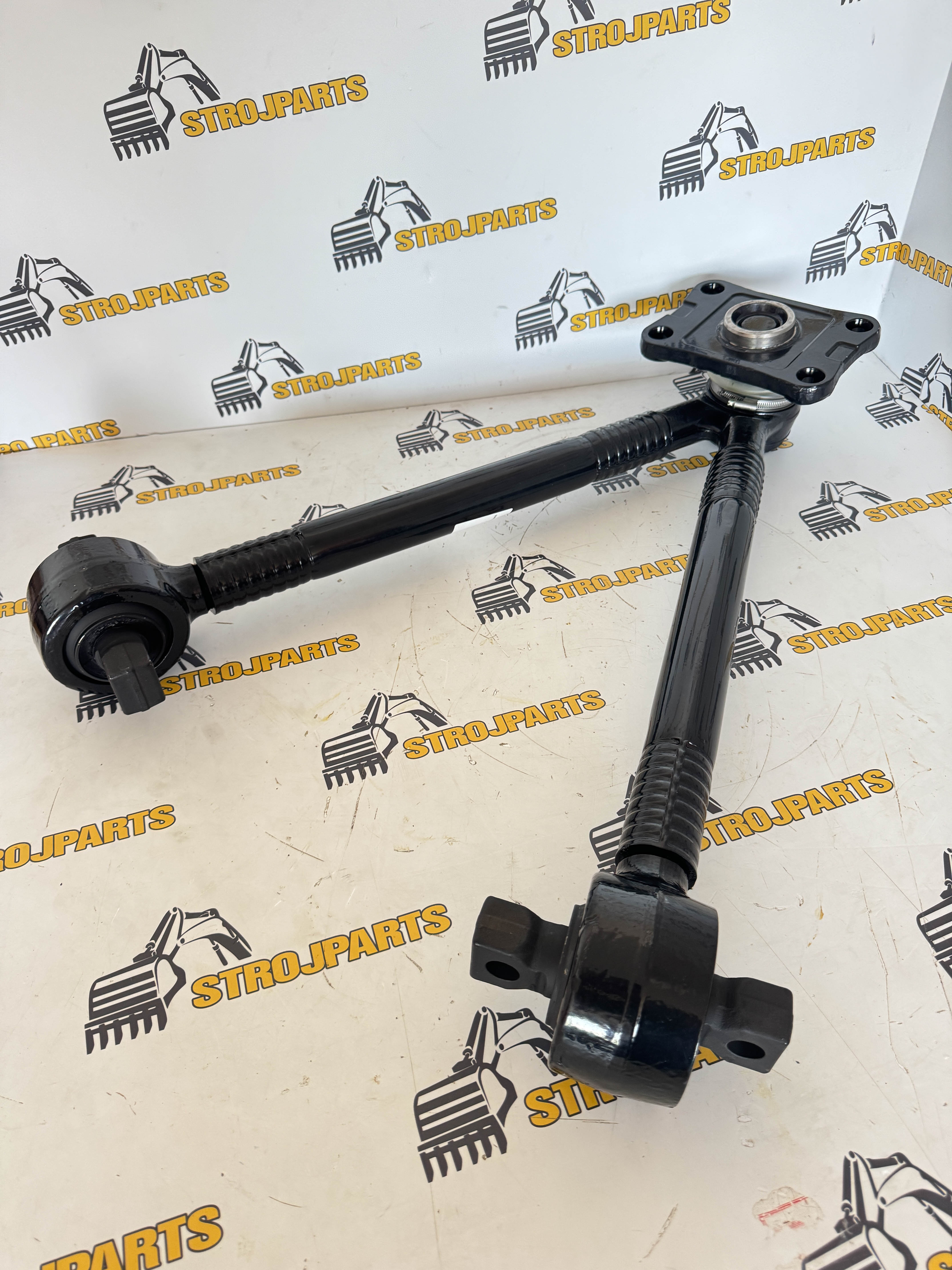 TŘÍBODOVÝ ZÁVĚS