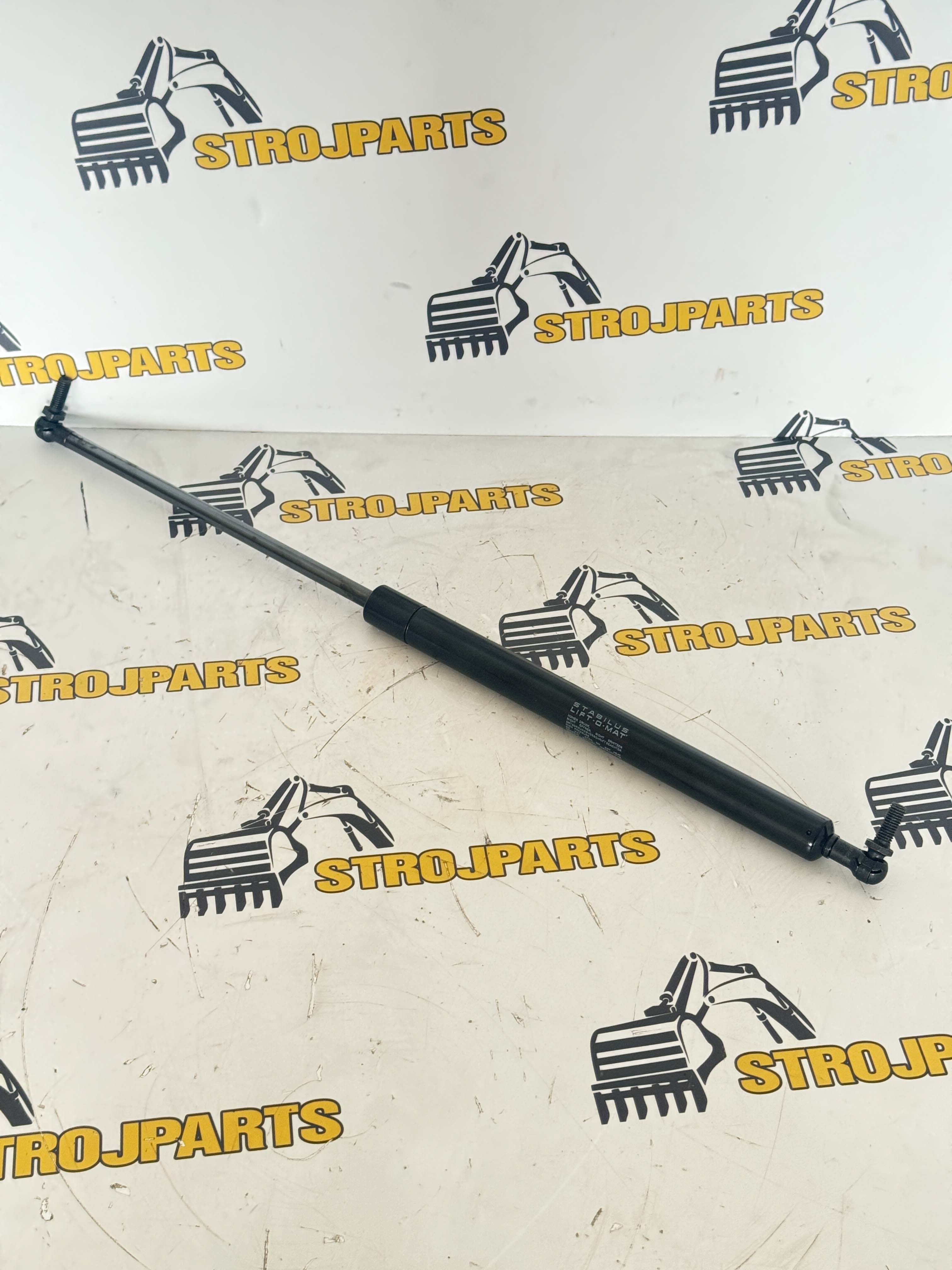 PLYNOVÁ VZPĚRA KAPOTY