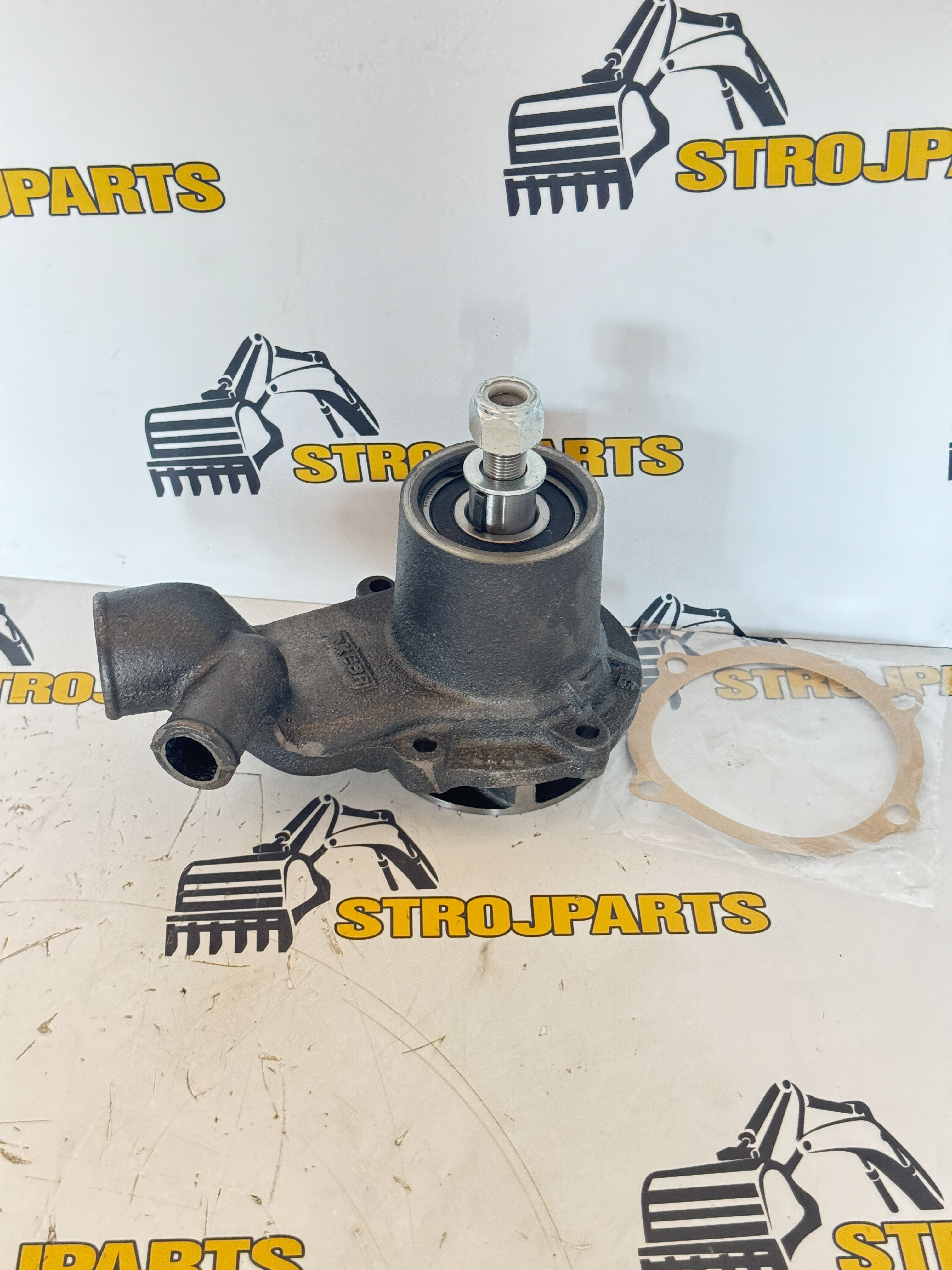 VODNÍ PUMPA S ŘEMENICÍ