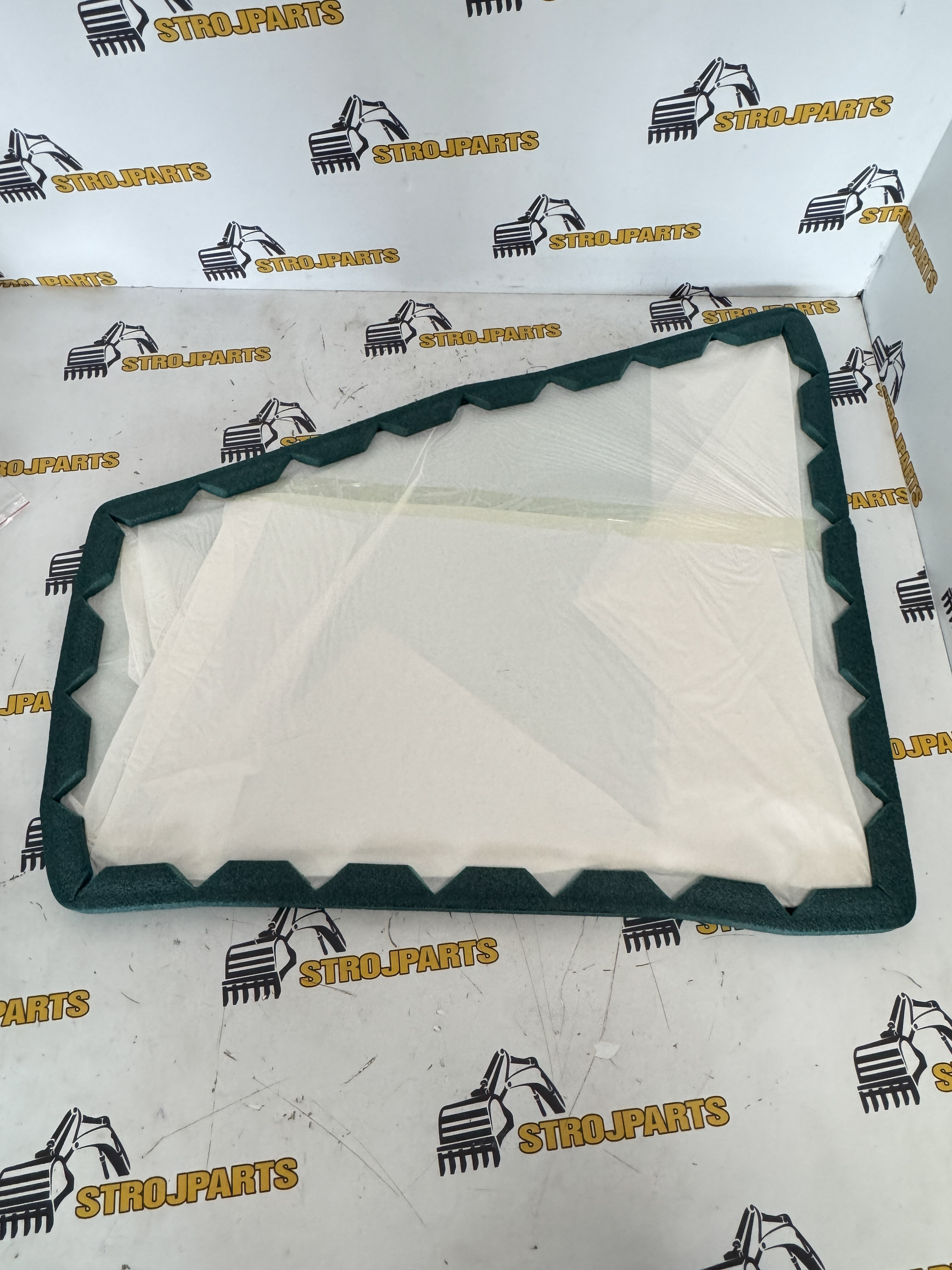 SKLO SPODNÍ DVEŘÍ YANMAR